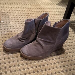Sofft Women's Suede Ankle Boots - Dark Gray